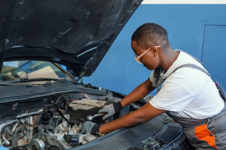 Engine repair. Tyre fitting and balancing. Brake repair and servicing. Electrical and battery issues.